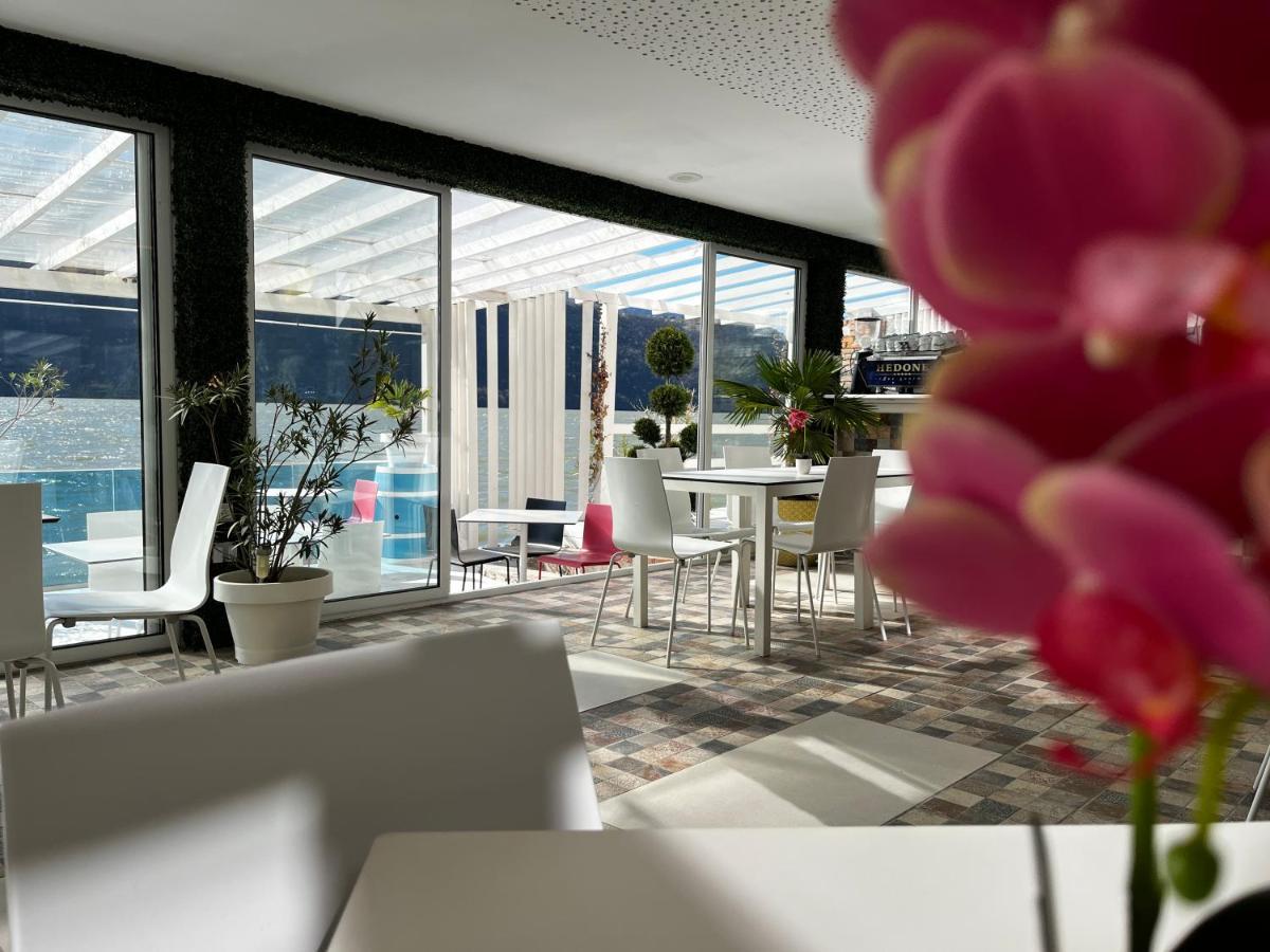 Riviera 990 - Resort & Restaurant Ieşelniţa Exteriér fotografie