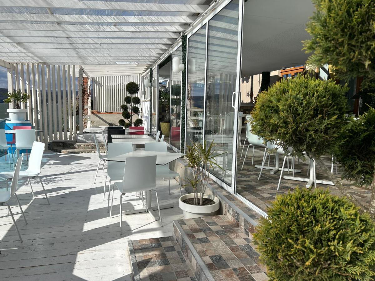 Riviera 990 - Resort & Restaurant Ieşelniţa Exteriér fotografie